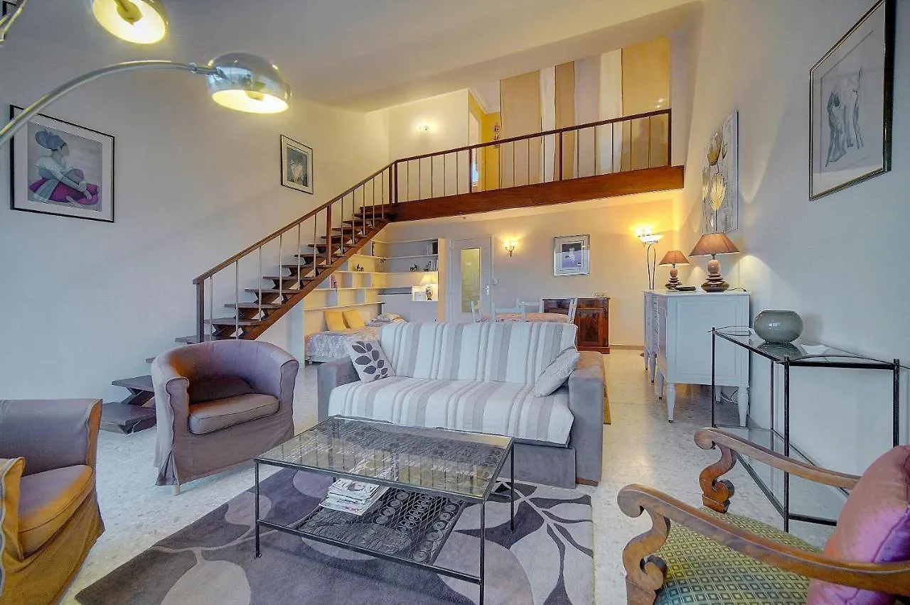 Apartment Superbe Duplex Idealement Situe Proche Plages Avec Grande Terrasse Vue Port !L A1B59 Cannes