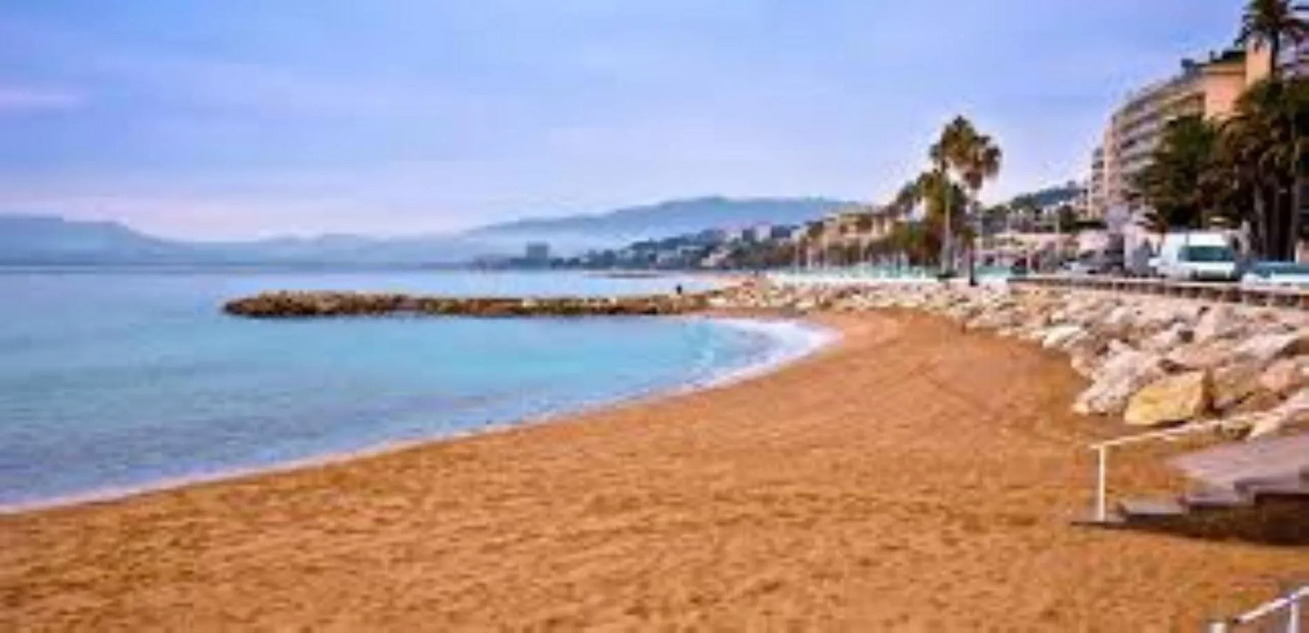 Apartment Superbe Duplex Idealement Situe Proche Plages Avec Grande Terrasse Vue Port !L A1B59 Cannes France